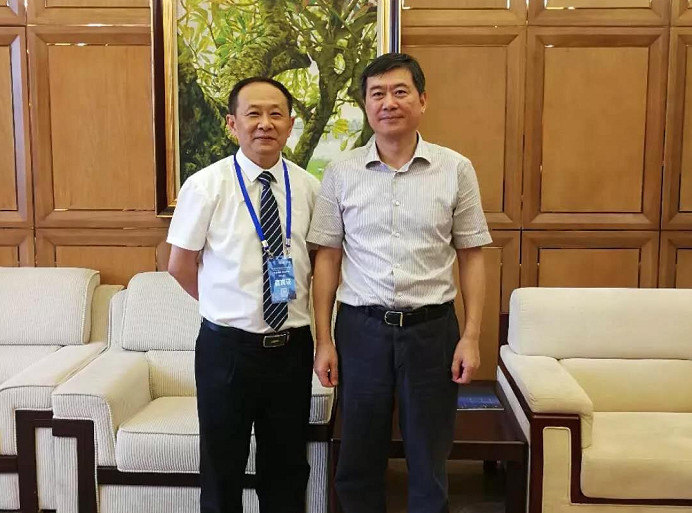师从我国肝胆外科专家黄志强院士,我国著名胆道外科专家张宝善教授
