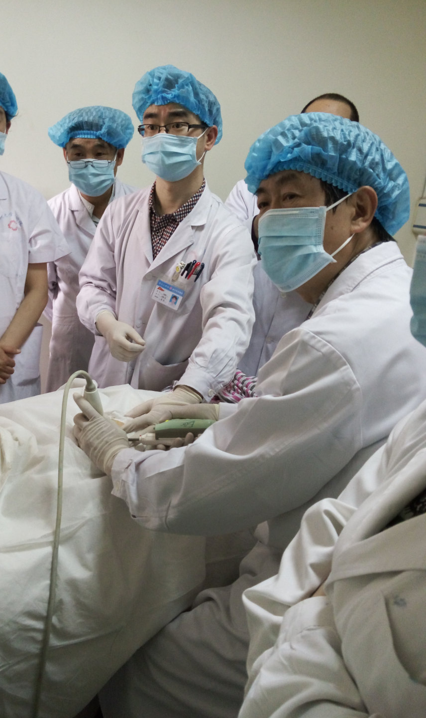 郑大三附院乳腺科一病区乳腺微创手术突破50