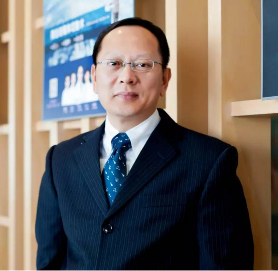 飞秒白内障+微创玻切+多焦点散光型IOL植入术