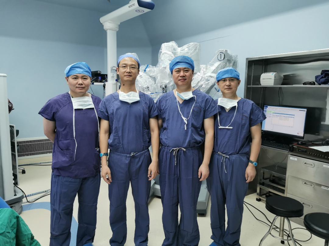 学术交流 | 任善成主任受邀在2021年广东省泌尿外科年会做现场手术