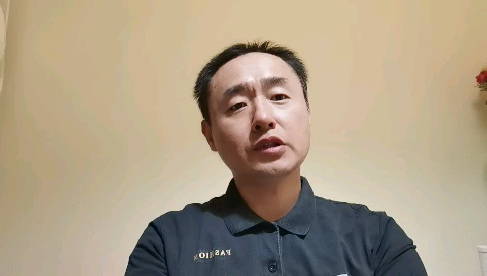 默认图片