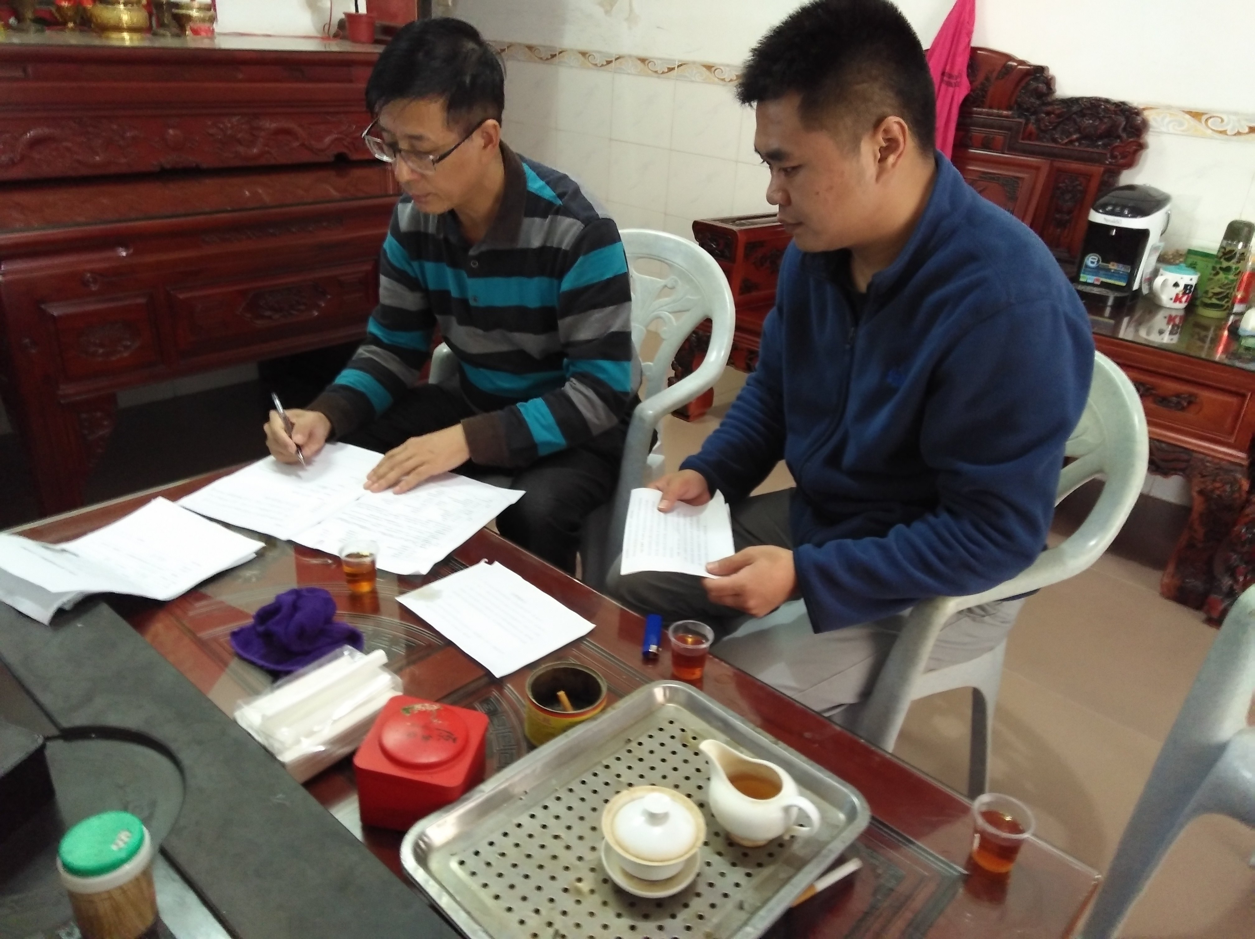 李泰标主任医师和残联叶小勇入户评残