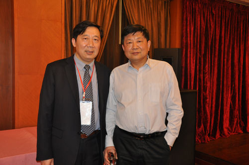 中国医学科学院整形外科医院院长曹谊林教授与李发成教授合影