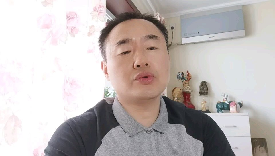 默认图片