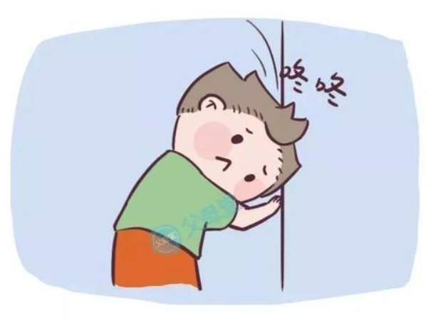 儿童常见重复和刻板行为及动作之(六)撞头_儿童保健_儿童保健相关疾病 - 好大夫在线
