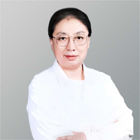 何麗云