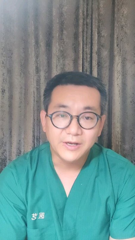 病人射血分数26%，左室室壁瘤，射血分数不到正常的一半。我给病人做了左心室成型（Dor成型）。