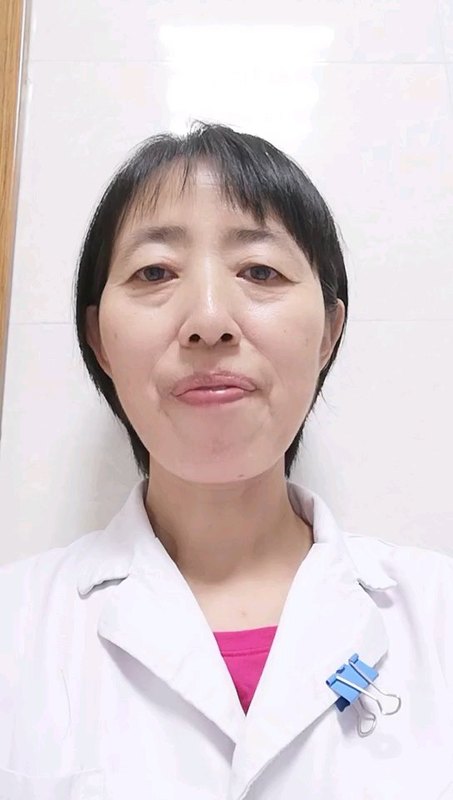 牙齿上有黑色的东西洗不掉怎么办？